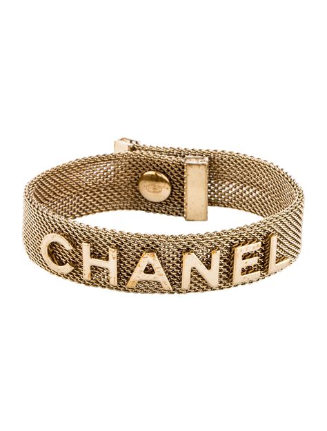 new Chanel gold bracelet